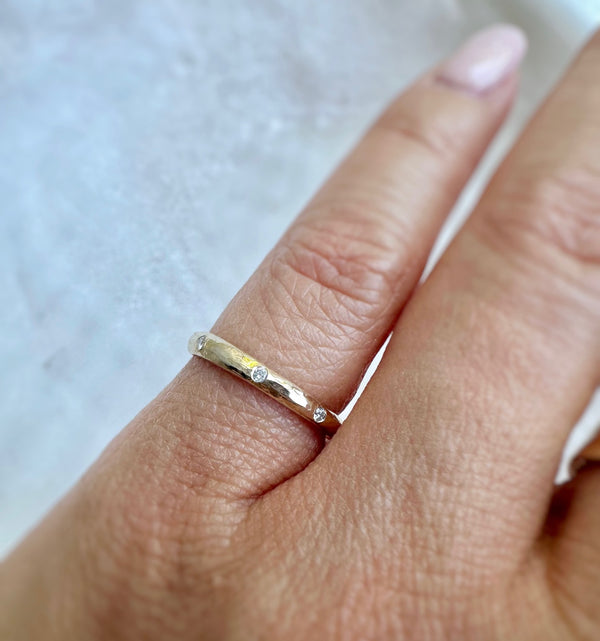Vega Diamond 2mm Ring