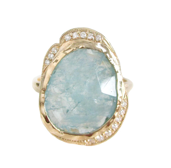 Handcrafted 14K yellow gold aquamarine ring with white diamonds