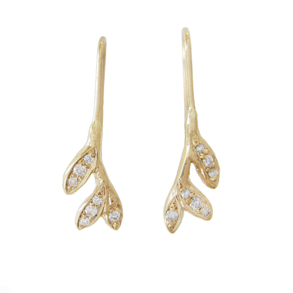 Sway Earrings with White Round Brilliant Diamonds.