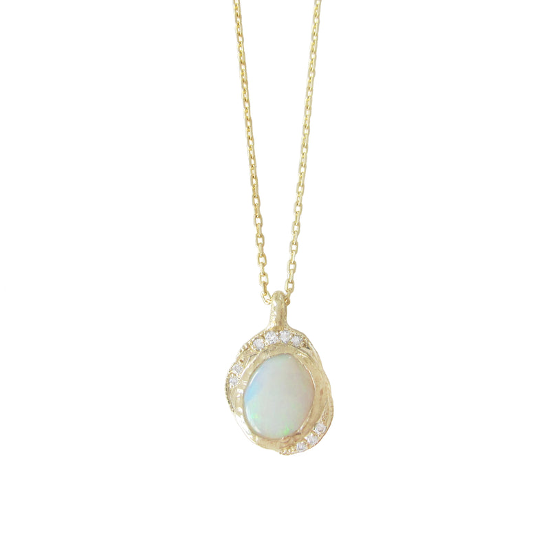 14K Yellow Gold Oasis Opal Necklace.